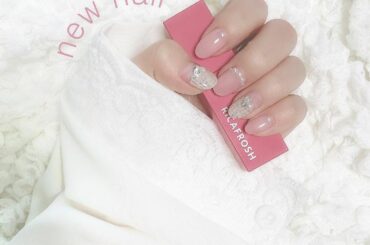 ✿new nail✿

ピンクベージュ系の
ツイードネイルにしてもらいました

持っているのは、
いつもカバンに入っているリップです…笑

#...