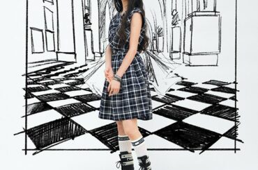 おとぎ話の世界を表現したディオール2021秋冬コレクション。。。憧れを詰め合わせたようでした。
ヴェルサイユ宮殿の鏡の間を歩くモデルが纏うルックは、美女と野獣や...