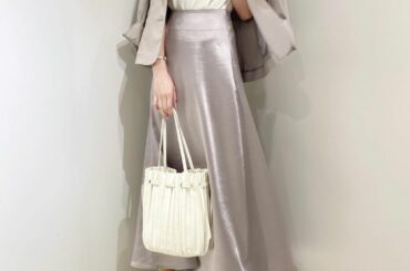 .
今日はお足元の悪い中、
ご来店いただきありがとうございました

今日のコーデです

トレンドのグレーでワントーンコーデにしてみました︎...