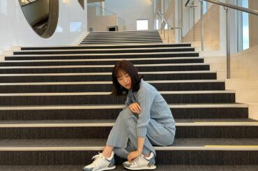 Light blue

#redyazel...