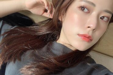 アナスタシア先生のハイライトは本当に美しい。

マットリップばっかりだとツヤツヤいいじゃんってなるし

両方早く楽しみたいわ...