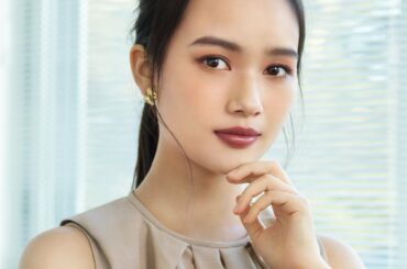 この度、「kiss」のイメージモデルに就任しました！
新作の"キスWアイブロウ"と、"キススタイリングアイブロウマスカラ"を使ってメイクしました！
 
暗髪さん...