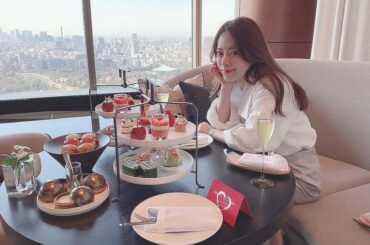 いちごいっぱい
アフタヌーンティーってあんまりしないんだけど優雅な気分になれるね

素敵でした

フォーシーズンズホテル良かったからまた泊まりに行きたい
何より...