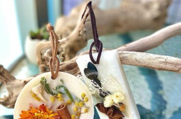 .
.
.
大好きないろはちゃんのお家で
アロマサシェとキャンドルの
ワークショップをやってもらったよ︎
可愛い菜乃花ちゃんと一緒に
行ってきましたー♩
自分の...