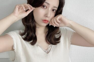 ポカポカ陽気になってきたから嬉しいな﻿
早く薄着で出かけたい﻿
﻿
このお洋服セットアップになっていて﻿
スカートはマーメイドラインで﻿
ちょっとだけ背中見せの...