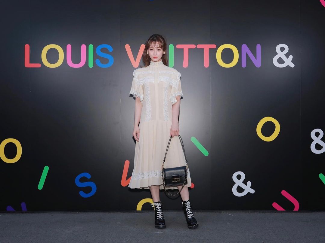 野崎萌香 Louis Vuitton の Openingにて 3 19 5 16まで原宿で開催されます 皆さんもぜひ 東京都渋谷区神宮前6 35 6 Jing 1 Moe Zine 野崎萌香 Louis Vuitton の Openingにて 3 19 5 16まで原宿で開催されます 皆さんもぜひ 東京都渋谷区神宮前6 35 6 Jing 1 Moe Zine