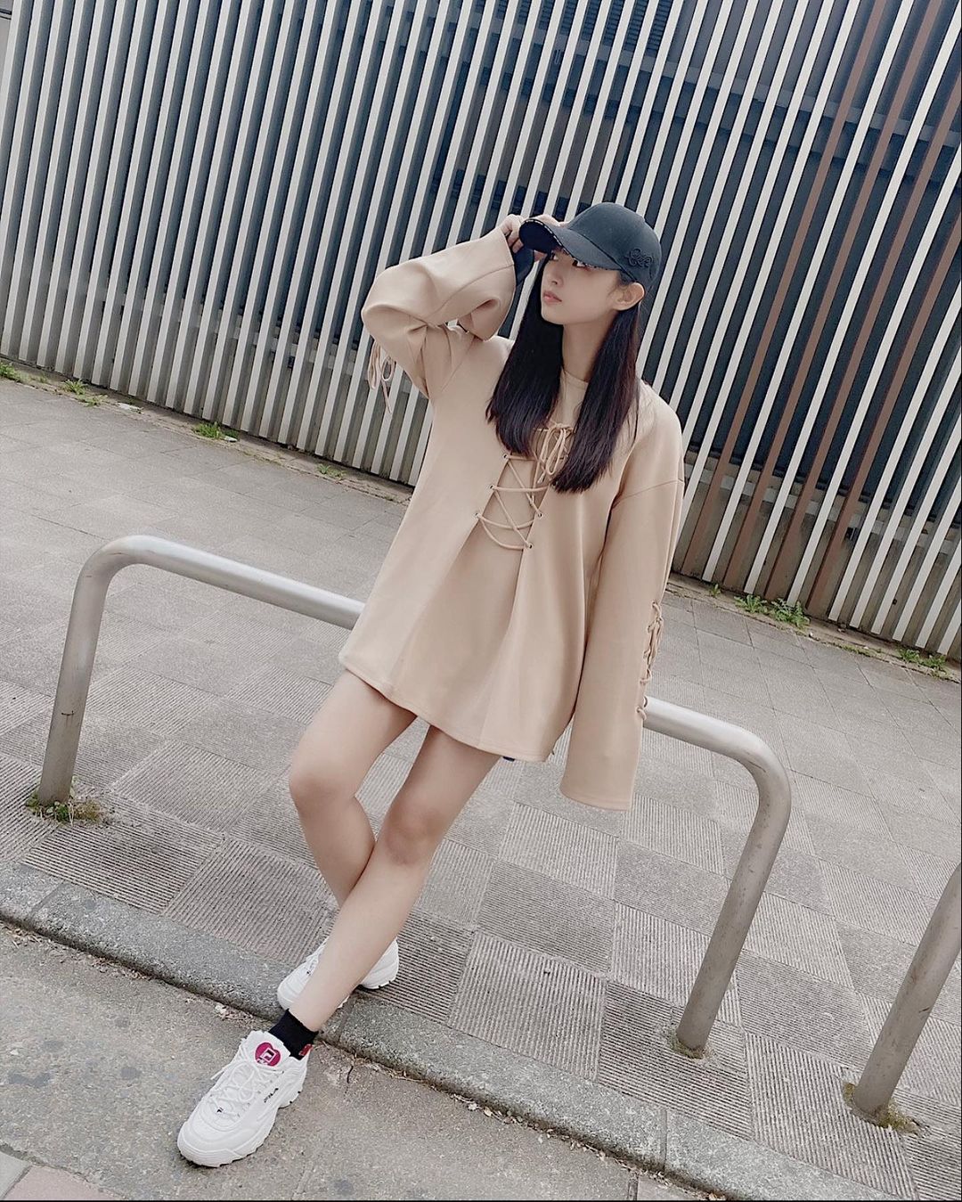 松本日向 しふく すっぴんだいぶラフな感じ 私服 メルトザレディ ラフコーデ ワンピース 165cmコーデ 福岡 天神 警固公園 ソラリアプラザ Moe Zine