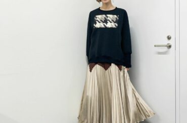 ㅤㅤㅤㅤㅤㅤㅤㅤㅤㅤㅤㅤㅤ
『BSイレブン競馬中継 SUNDAY』
(2020.12.6分)のお衣装です☻
ㅤㅤㅤㅤㅤㅤㅤㅤㅤㅤㅤㅤㅤ
トップス&スカート︎...