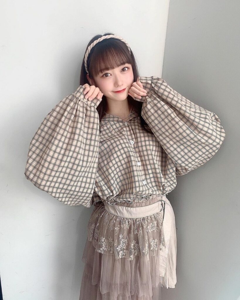 萌え袖 Moe Zine