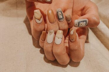 ．
おにゅう
撮影で上からマニュキュア塗れるように
パーツ少なめのアートで♡
いつもフィルターで色味変わっちゃってるから
どっちも載せときます笑...