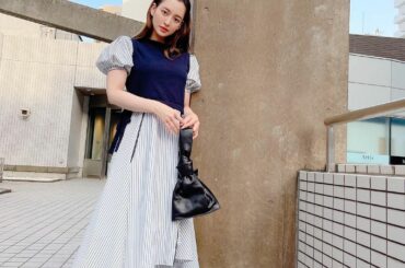 @lanvin_en_bleu_womens　のニットと
ドッキングされてるシャツワンピ

着るだけで洗礼された上品な雰囲気になる
お気に入りの一枚て...