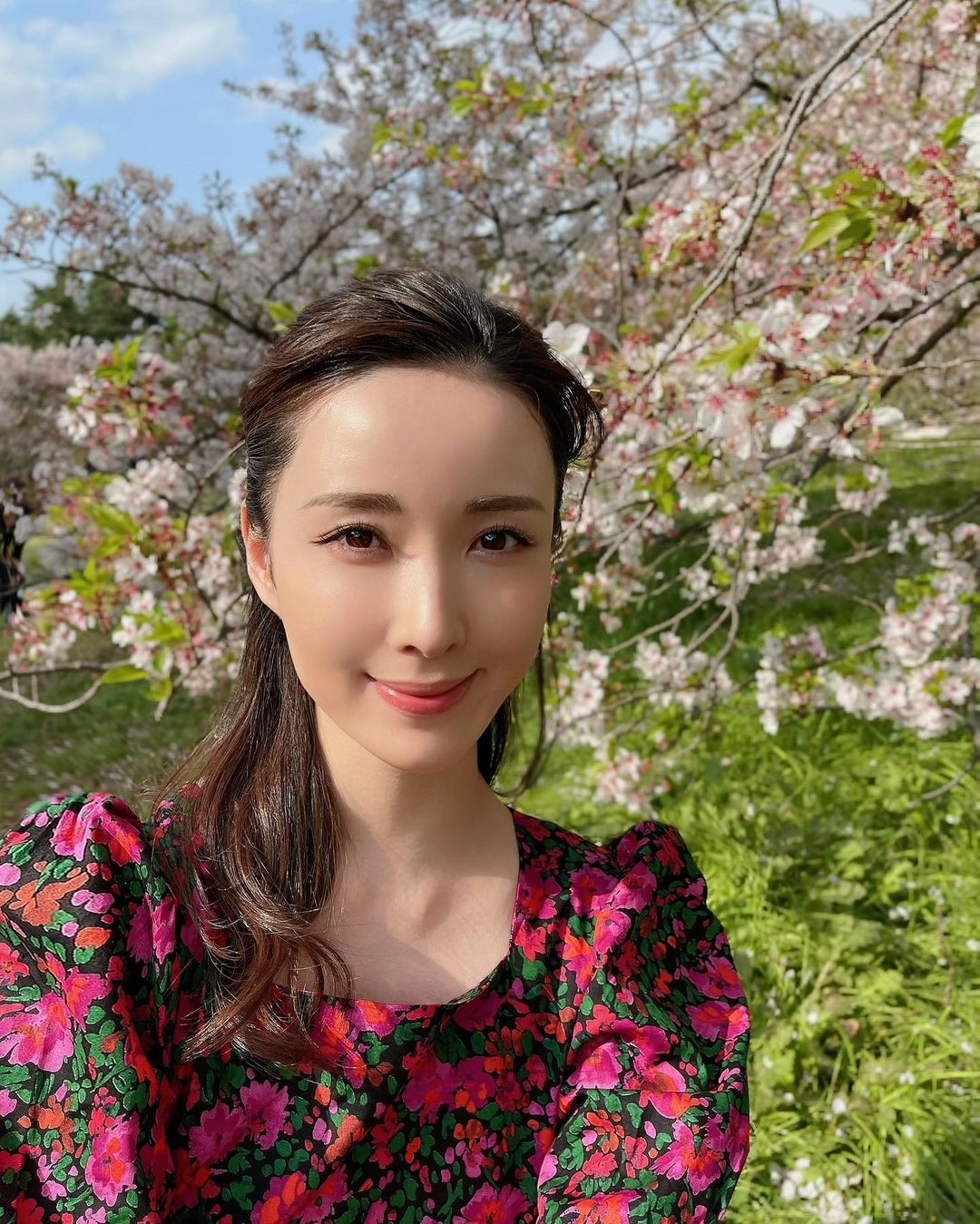 瀬戸早妃 Moe Zine