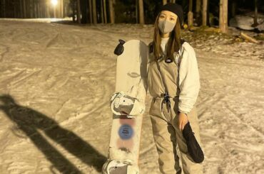 .
神立のナイターに行ってきた
ちゃっかり初ナイター！笑
.
珍しく練習の最中の動画載せてみる
3枚目はアンディ180？を見様見真似でやってみたやつ
4枚目はソ...