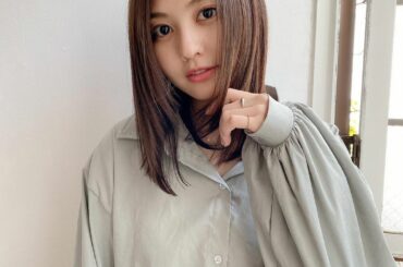 昨日は美容室行ってきたよ

切るかめっちゃ迷ったけど
とりあえずまだ伸ばしてる
カラーは少し暗めにしました︎
髪の毛生き返った！
﻿
けんじさんいつもありが...