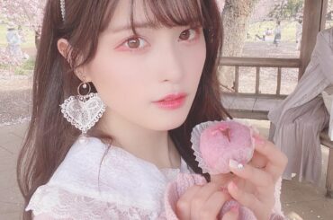 俗に言う、花より団子ショット
#お花見 #桜 #花より団子...