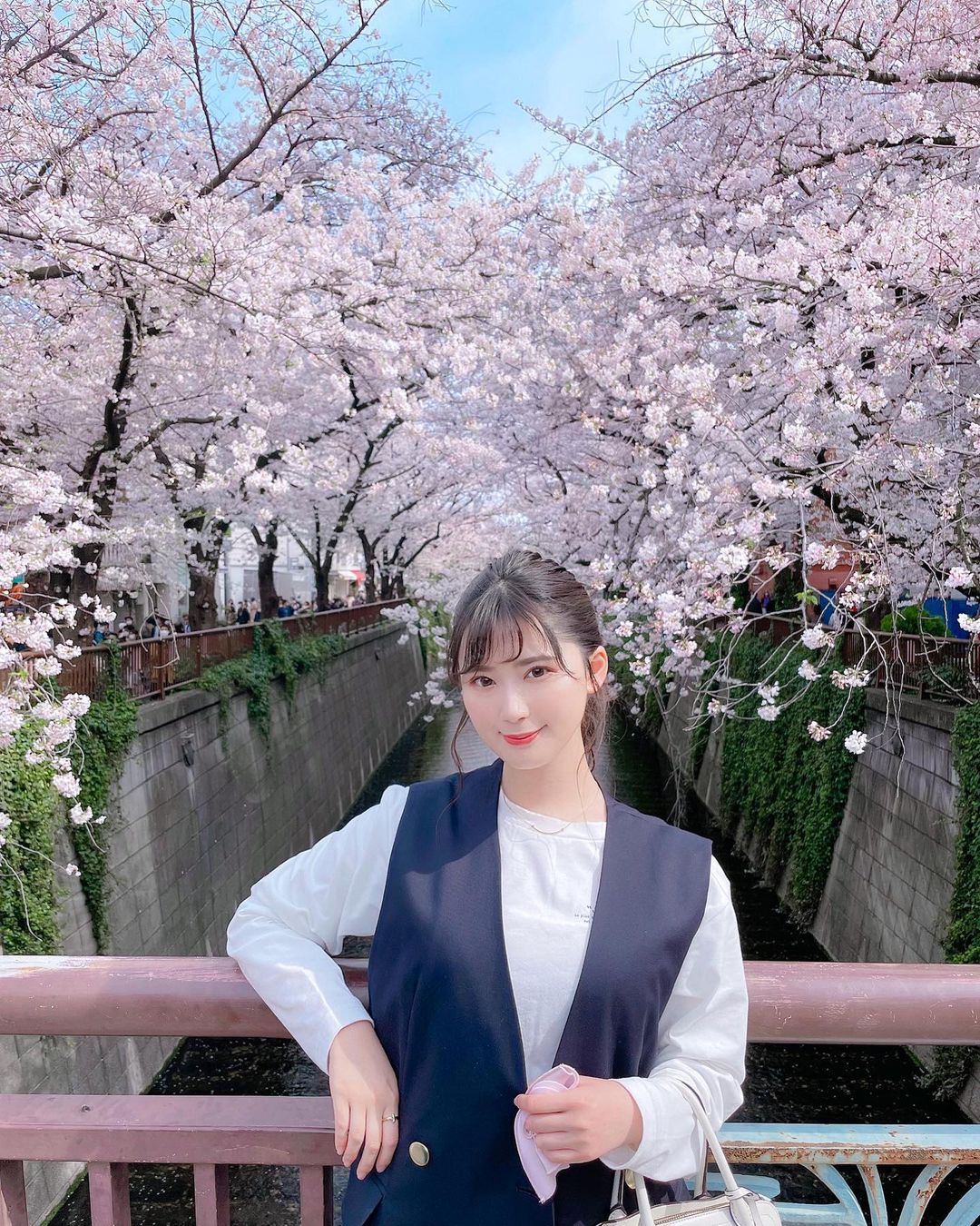 伊藤奈月 今年の中目黒 よく晴れたポカポカの日に 中目黒から池尻大橋まで お散歩したよ ちょうどピークで 満開のときだった 桜 さくら Moe Zine 伊藤奈月 今年の中目黒 よく晴れたポカポカの日に 中目黒から池尻大橋まで お散歩したよ ちょうどピークで 満開のときだった 桜 さくら Moe Zine