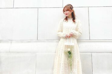 今日の洋服は白です﻿
﻿
﻿
one-piece→ ﻿#udress
headband→ #3COINS﻿
Flower bouquet→ #DILIGENCE...