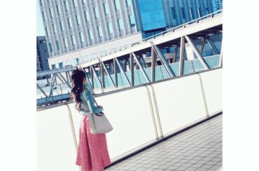 おはようございます

今のお仕事をしていなかったら、
こんな通勤をするような
別の未来もあったのかしら…...