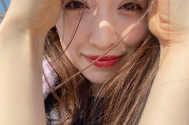 今日は良いお天気でしたね〜
屋上での撮影で
たくさん日を浴びて
とても気持ちのいい一日でした。

#高嶺のハナさん 第1話の見逃し配信が100万回を突破しました...