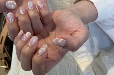 うるうる×つやつや ﻿
可愛いネイルにしてもらいました﻿
いっぱいお喋りできて楽しかった﻿
﻿
@akane.4.8 さん　ありがとうございます♡﻿
﻿
﻿
﻿...