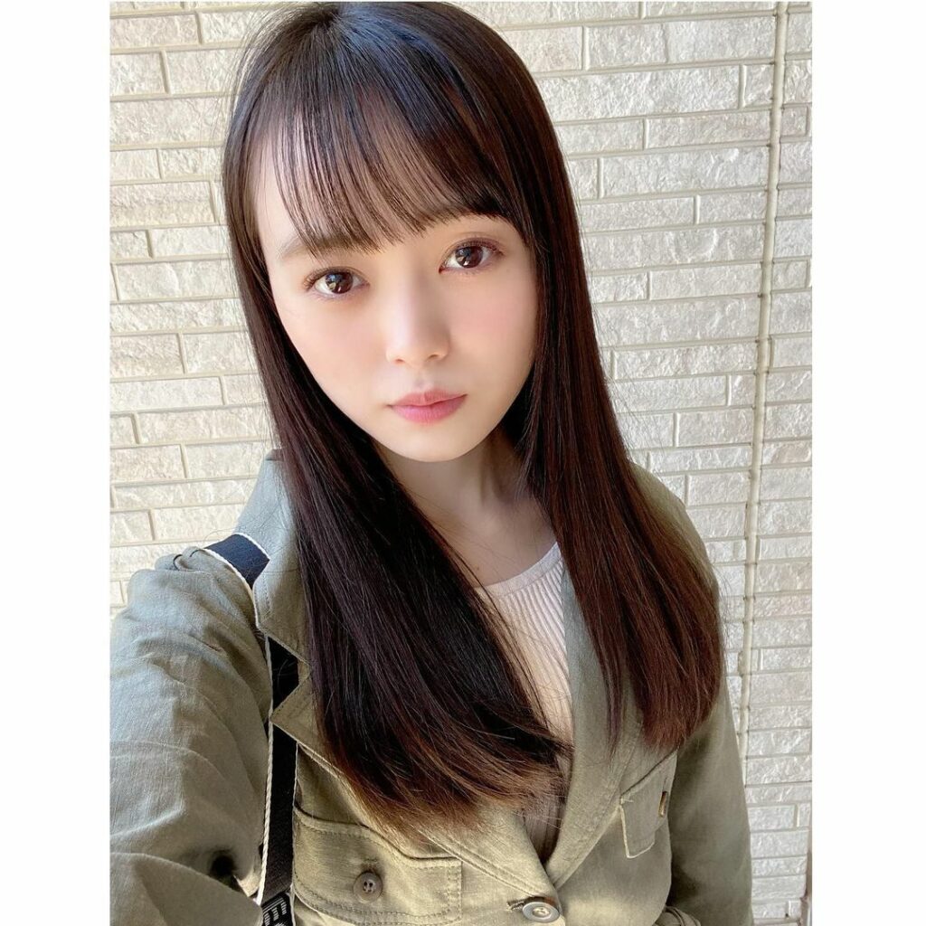 髪の毛伸びすぎ Moe Zine