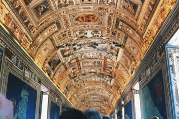 フォルダを振り返ってたら
家族旅行の写真たくさんあった

旅行に行けないから写真を見て
思い出に浸るスタイル

#italy #...