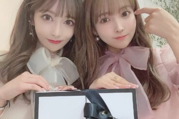 カリたんからお誘いいただいて
可愛いカフェに行ってきたよ

「miyour’sの服着て行きますっ！」
って言ってくれて双子コーデしたの

このブラウスおそろ
か...