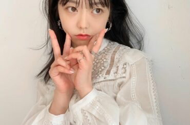 her lip toのブラウスを着て美容院に行ったらお洒落さんが完成。
ピアスからも気合いが伺えますね。...