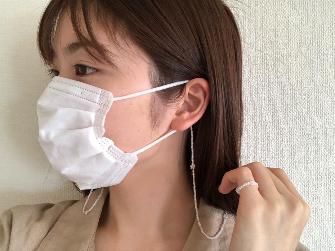 小芝風花 森高愛ちゃん作 ビーズでね マスクのストラップ２つと 指輪作ってくれたの かわいいかわいい ありがとう Moe Zine