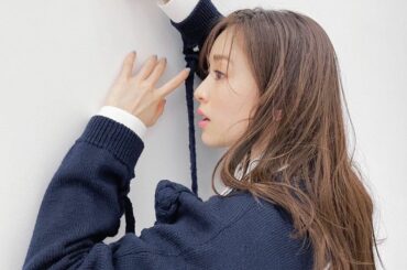 最近の私服のお気に入りは
#Loewe のスリーブニット
レイヤードできて
少しだけ肌寒いときに活躍してくれる♡...