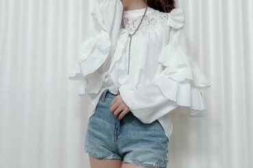 .
夏っぽコーデ
あ。今の時期やけん春コーデかな？

シュシュとトップスがフリフリやけん
下はデニムでカジュアルに^^

シュシュもトップスもデニムも
GRL
...