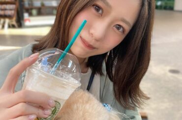 .
ホノルルコーヒーのモカコナフロスト好き
前髪ぺっちゃんこだったのであげました
本日もおでこ広かったです。
#ホノルルコーヒー #前髪アレンジ...