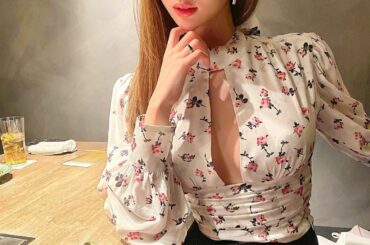 "USHIGORO S. #Yakiniku
All seats are completely private rooms. "Katsu sandwiches...