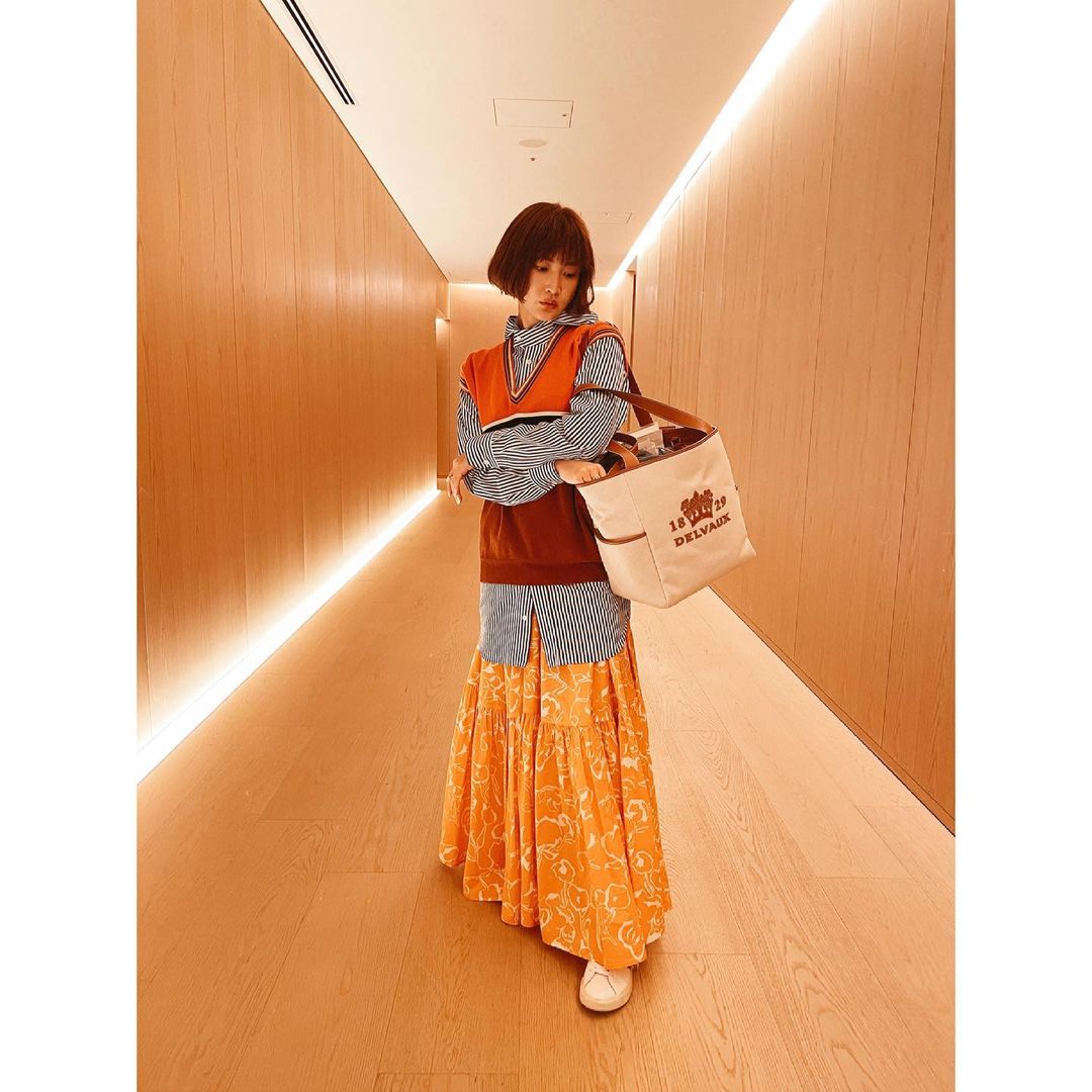 紗栄子 Shirt Best Skirt Plan C Official Bag Delvaux Shoes Veja Moe Zine 紗栄子 Shirt Best Skirt Plan C Official Bag Delvaux Shoes Veja Moe Zine