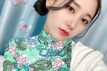 メイク
.
瞼全体にシンプリーピンクの薄いベージュを乗せて、二重幅にピンク、目尻側にグラデーションっぽく茶色を乗せるよ。
上は @zeeseacosmetics...