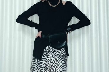 .
ゼブラ柄のスカート かわい〜

ウエストないので ウエストポーチでカバー

大人っぽコーデ♩
・‥…━━━☞・‥…━━━☞
#れーなこーで
#ゼブラ柄 
#...