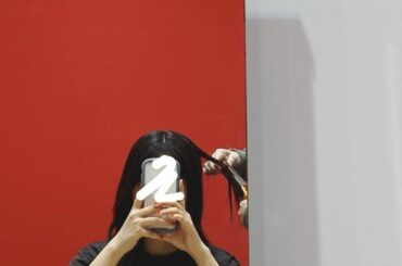 この春を振り返ると
はじめて音楽番組で歌わせていただいたり、
新たにラジオ番組をはじめたり
個人的に緊張と興奮の日々でした　
新しい景色が自分を広げてくれたよう...