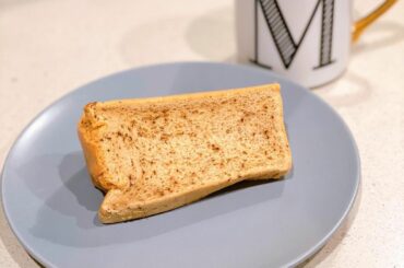 *
母が送ってくれたシフォンケーキで
ティータイム

そして母に送ったお酒
ピントが後ろのカーテンに合っていた

#母の日#シフォンケーキ#お酒#母の日プレゼン...