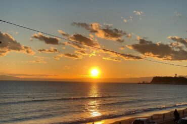 フォルダ遡って見つけた、いつかの湘南の夕日
とっても綺麗な写真が撮れちゃった〜♡
・
昨日の、髪の毛へのアドバイス、コメントでもDMでもありがとうございます
次...