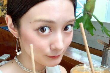 大人っぽくセンター分けしてみた𓈒𓂂𓏸
地毛に近づけたくて、沼さんに @takahiro_numa 
カラーしてもらったよん！トリートメントで
いつもサラサラにし...