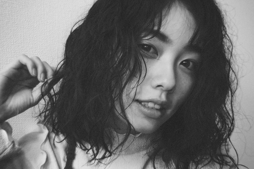 小芝風花 お知らせです 今年の7月から放送される カンテレ フジテレビ系ドラマ 彼女はキレイだった という作品に出演させて頂きます ラブストーリー初挑戦ですが 皆さん Moe Zine