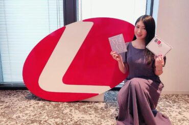 ⠀
15周年ライブの
Blu-rayが完成しました〜
⠀
嬉しいぃぃぃ〜〜
⠀
ミニフォトブックと、
メッセージカード付き♡
⠀
発売は6月2日
もうすぐだよ...