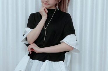 .
じゃ〜ん♡
全身GRLこーででーす
このシュシュめちゃくちゃ大きくてビックリするよ.ᐟ.ᐟ

髪の毛適当に結んでも このシュシュつけときゃ、オシャレに見える...