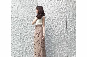 今日はスカートの方を

こちらも昨日ご紹介したワンピースと同じ、
HALUHIROINEオリジナル生地を使ったアイテムです

ハイウェストにリボン付きのデザイン...