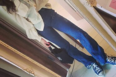 .
おニューのトップスが今日の気候に
あってました
襟が可愛いの！
@17kg_official
デニムとコンバースで
#17kg #イチナナキログラム 　#D...