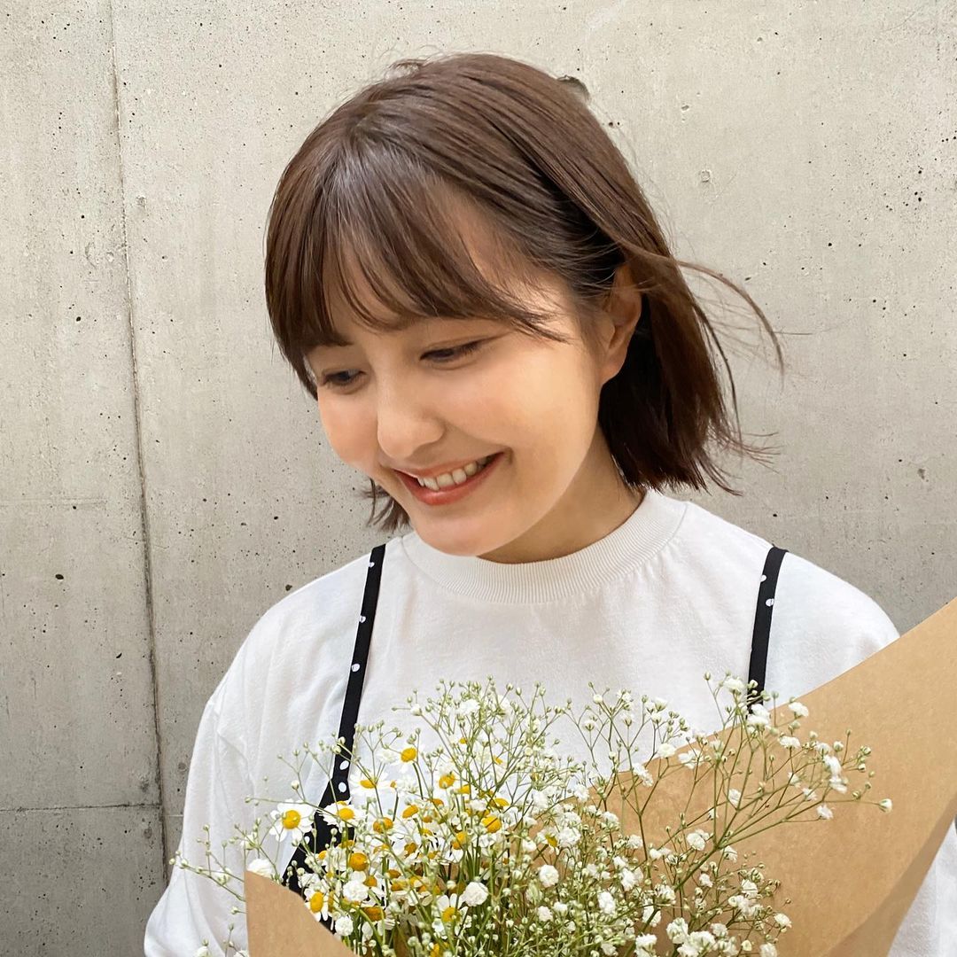 野中藍 先日 かすみ草とマーガレットに似た小さな可愛いお花を買って帰りました 癒し お花 お花好き Flowers 花のある暮らし かすみ草 癒しの Moe Zine