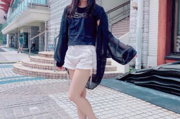 富士急に着てった服
顔が眩しそう
全部使いやすいアイテム
エンブロイダリーロゴTシャツ(@resexxy_official )
シアーワイドシャツ(@emod...