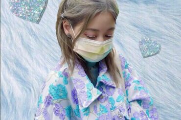 最近目にキラキラつけるのにハマってる
100均のシール最高...