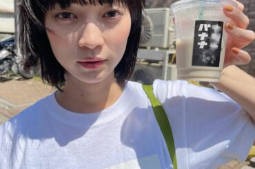 仕事終わりに散歩した日の写真。
雨の好きだけど、今日のは風も相まって強すぎる〜。
Tシャツはお気に入りのサニーデイサービスさん！
早く夏来い〜（夏好き）
#サニ...
