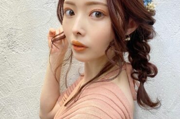 最近、結婚式が少しずつ増えているみたい
16タイプパーソナルカラー診断やメイクレッスンに来てくれる方、連続で「結婚式行く(する)んです〜♪」とご自身の結婚式を控...